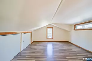 1585 Bergen Blvd, Leonia, NJ 07605 - Photo 45