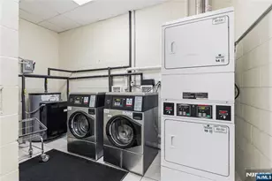 905 River Road 210, Edgewater, NJ 07020 - Photo 17