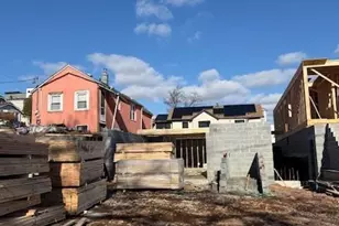 8 Cleveland St, Belleville, NJ 07109 - Photo 3