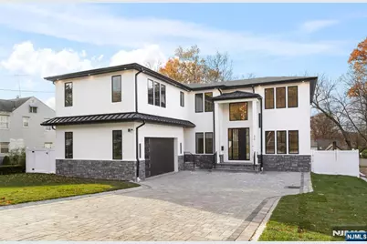 375 Burnet Place, Paramus, NJ 07652 - Photo 37