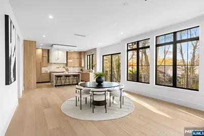 375 Burnet Place, Paramus, NJ 07652 - Photo 5