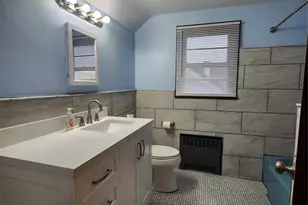 60 Roosevelt Ave 2nd Flr, Lodi, NJ 07644 - Photo 7