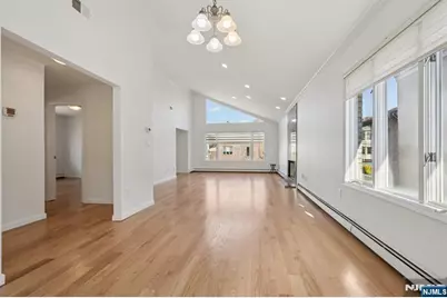 336 E Columbia Avenue 1 #1, Palisades Park, NJ 07650 - Photo 7