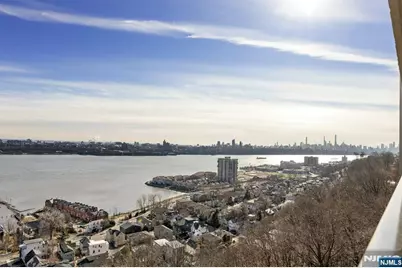 3 Horizon Road 1002 #1002, Fort Lee, NJ 07024 - Photo 3