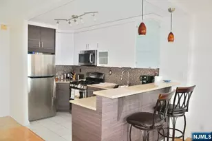 2200 Central Road 7C, Fort Lee, NJ 07024 - Photo 3