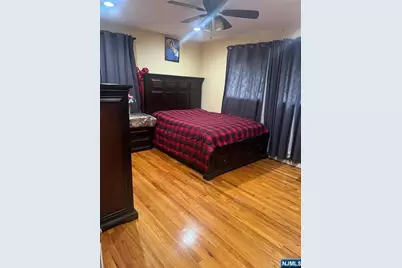 617 Sycamore Street, Paramus, NJ 07652 - Photo 5