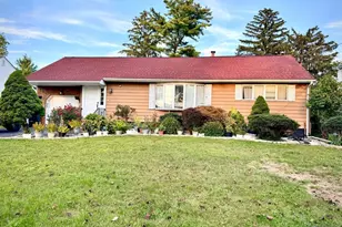 617 Sycamore St, Paramus, NJ 07652 - Photo 1