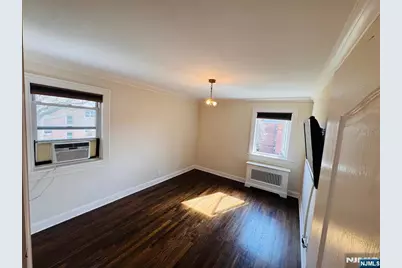1495 E Terrace Circle 6 #6, Teaneck Township, NJ 07666 - Photo 9