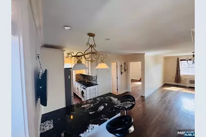 1495 E Terrace Circle 6 #6, Teaneck Township, NJ 07666 - Photo 5
