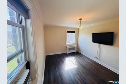 1495 E Terrace Circle 6 #6, Teaneck Township, NJ 07666 - Photo 11