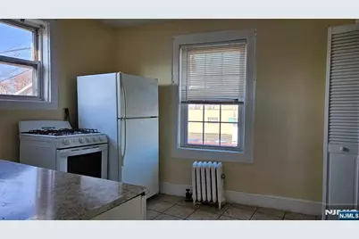 18 E Forest Avenue 2 Fl #2 Fl, Englewood, NJ 07631 - Photo 3