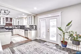 119 Crystal St, North Arlington, NJ 07031 - Photo 9