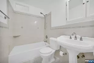 20 Rivervale Rd, River Vale Township, NJ 07675 - Photo 13