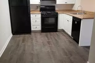 2 Markham Cir, Englewood, NJ 07631 - Photo 3