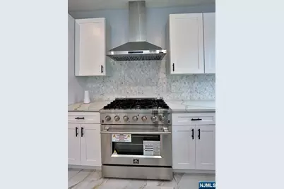 231 Highland Avenue, Orange, NJ 07050 - Photo 17