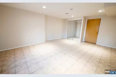818 Palisade Avenue, Union City, NJ 07087 - Photo 13