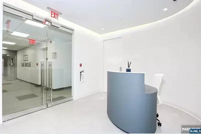 1 Bridge Plaza 910 #910, Fort Lee, NJ 07024 - Photo 7