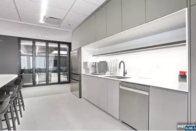 1 Bridge Plaza 910 #910, Fort Lee, NJ 07024 - Photo 17