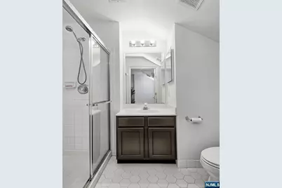 454 Albany, West New York, NJ 07093 - Photo 17