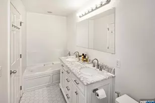 454 Albany, West New York, NJ 07093 - Photo 11