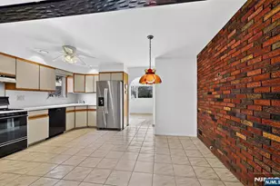 66 Jamros Terrace, Saddle Brook Township, NJ 07663 - Photo 17