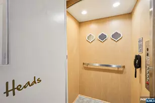 25 Vela Way, Edgewater, NJ 07020 - Photo 27