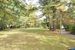 354 Plaza Rd, Fair Lawn, NJ 07410 - Photo 31