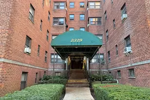 2329 Hudson Terrace C3, Fort Lee, NJ 07024 - Photo 3