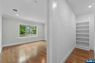 211 Warwick Ave 1, Fort Lee, NJ 07024 - Photo 19