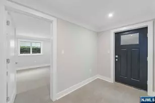 211 Warwick Ave 1, Fort Lee, NJ 07024 - Photo 33