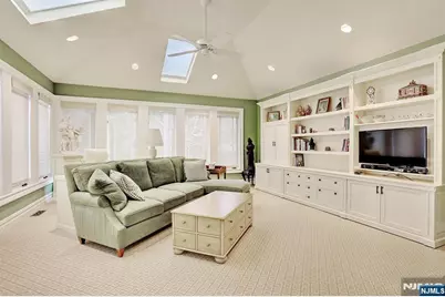 4 Summertree Way, Montvale, NJ 07645 - Photo 9