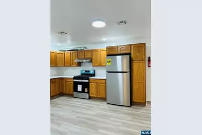 360 Broad Street, Carlstadt, NJ 07072 - Photo 5