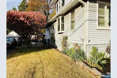 206 Amsterdam Avenue, Roselle, NJ 07203 - Photo 3