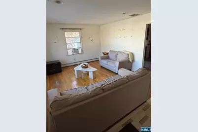 581 Broad Street 2 #2, Carlstadt, NJ 07072 - Photo 3