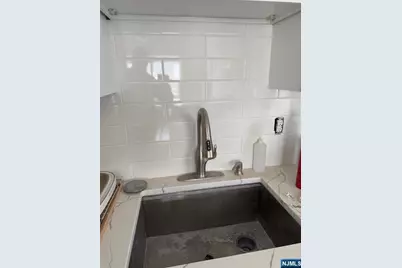 581 Broad Street, Carlstadt, NJ 07072 - Photo 7