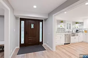 276 River Dr, River Vale Township, NJ 07675 - Photo 5