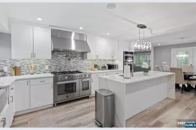 276 River Drive, River Vale Township, NJ 07675 - Photo 7