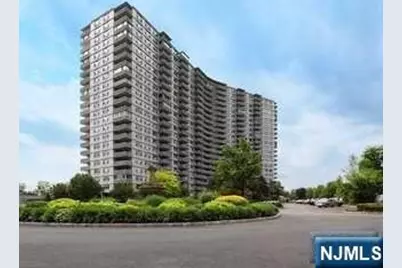 2000 Linwood Avenue 10M #10M, Fort Lee, NJ 07024 - Photo 17