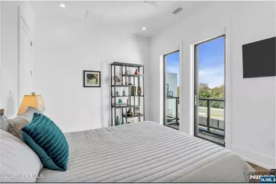 200 N Ocean Avenue 13 #13, Long Branch, NJ 07740 - Photo 15