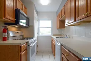 395 Park Street 395G, Hackensack, NJ 07601 - Photo 11