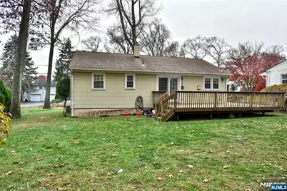 61 Mackay Avenue, Waldwick, NJ 07463 - Photo 11