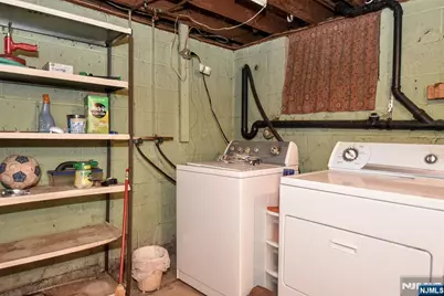 61 Mackay Avenue, Waldwick, NJ 07463 - Photo 9