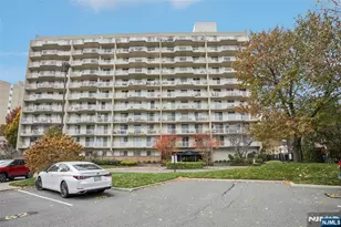 1077 River Road Th5, Edgewater, NJ 07020 - Photo 17