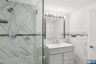 1077 River Road Th5, Edgewater, NJ 07020 - Photo 13