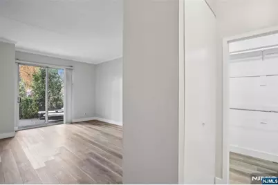 1077 River Road Th5 #TH5, Edgewater, NJ 07020 - Photo 11