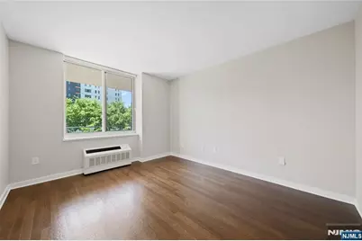 301 Hudson Park 301 #301, Edgewater, NJ 07020 - Photo 5