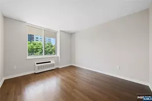 301 Hudson Park 301, Edgewater, NJ 07020 - Photo 5