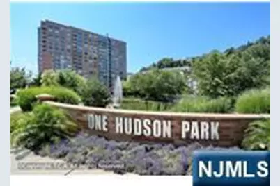 301 Hudson Park 301 #301, Edgewater, NJ 07020 - Photo 29
