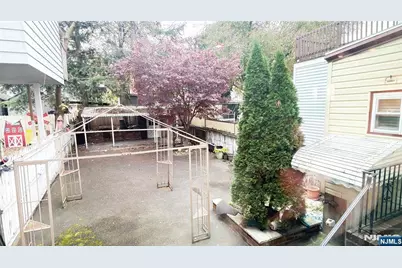 6013 Buchanan Place, West New York, NJ 07093 - Photo 15