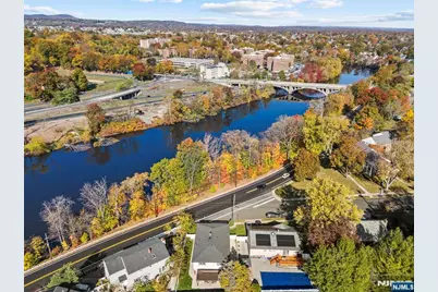 2 Elmwood Terrace, Elmwood Park, NJ 07407 - Photo 3